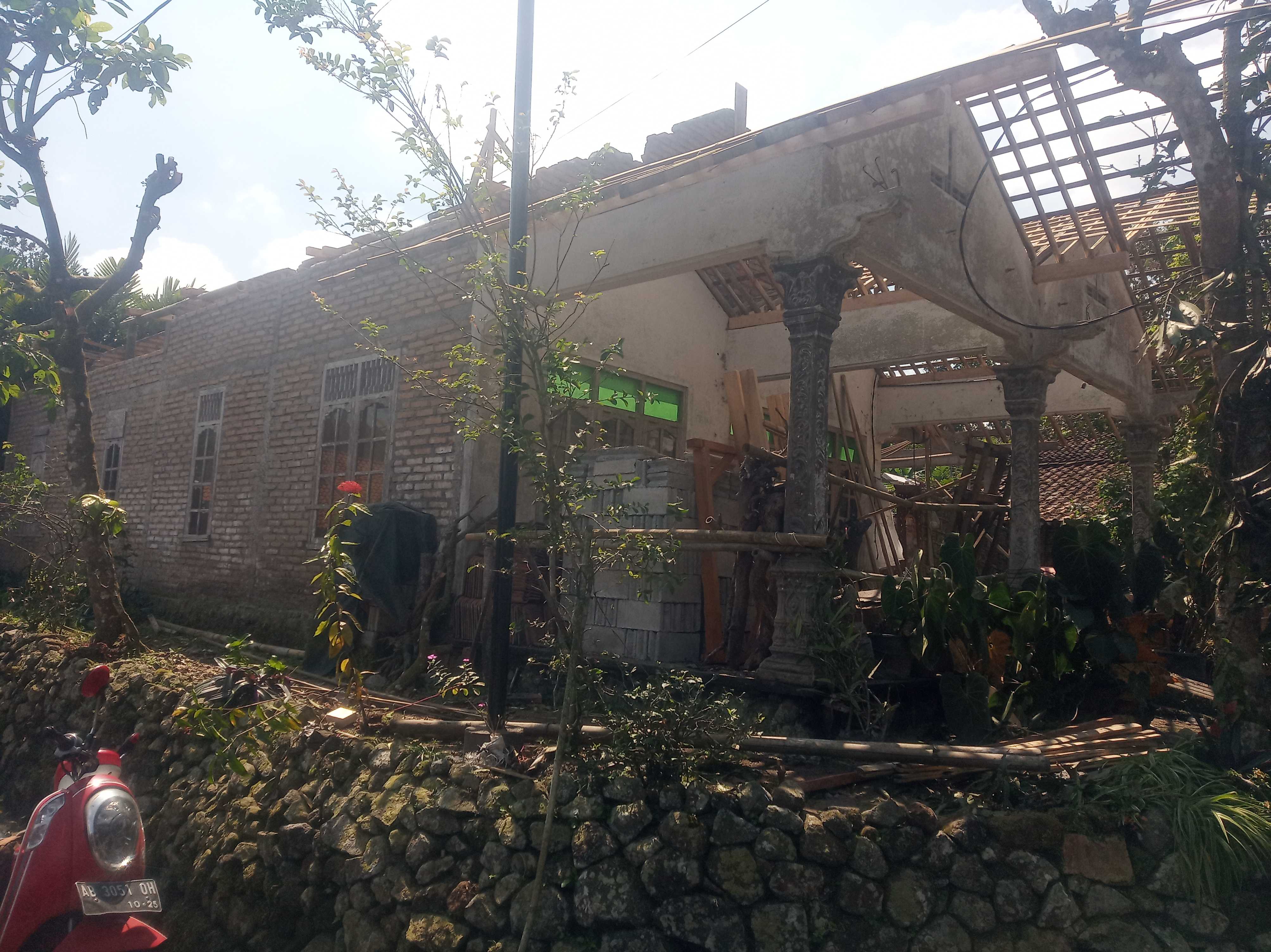 Foto Rumah 50% Suyanto